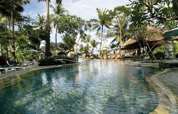 Hotel Legian Beach